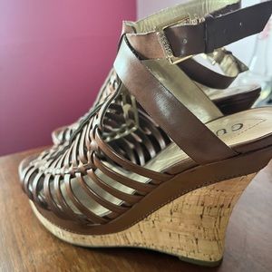Guess wedge sandals